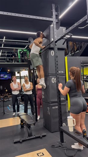 Joey Maddocks | Hybrid Calisthenics Specialist on Instagram: "The perfect muscle up? 🤯 you know we had to send it at @calibreworld Sunday service… who thinks they can back this one… #calisthenics #muscleups"