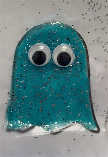 ✨I told yall I would provide an update on the DIY ghost window cling made with glow in the dark glue…. The glue is taking a lot longer to dry! But it is looking so cute!!!👻 #halloween #diy #activities #kids #craft