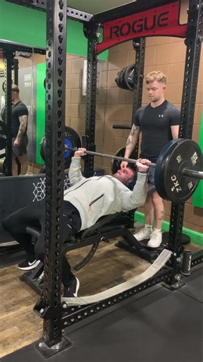 Low Incline Barbell Press