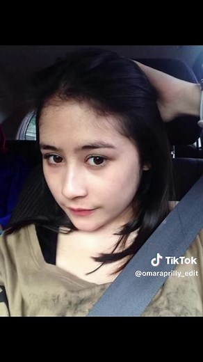Prilly Latuconsina: Biodata, Karier Akting & Kegiatan Terkini
