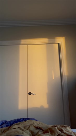 final sunrise from this room, from this window 🪟 🌅 it’s been lovely, thank you for sharing in it with me