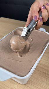 Délicieuse glace au chocolat avec seulement 3 ingrédients ! | Super Recettes