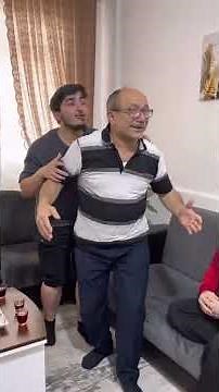 لما تكون عشقان وبدك تبعت لحبيبتك صورة حلوة وماعبتزبط معك 😂😂😂