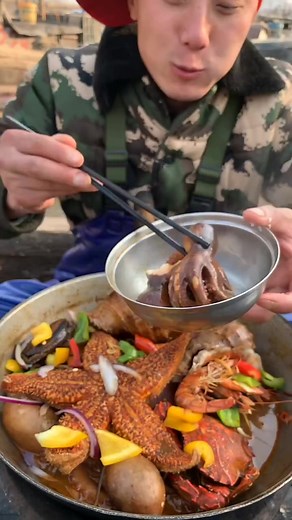 498K views · 9.3K reactions | ASMR Eating show Seafood boil #sea #seafood #seafoodboil #ftb #fyp #eating #eatingshow #food #asmr #foodie #cooking #facebookreels #viralreels #shorts | Crystal Harmon | Facebook