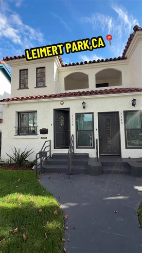 Leimert Park, CA! 3 Beds 🛏️ 2 Baths 🛁 1633 SQFT 📐 699,000 💰 149.00 HOA 📲DM for more information/ private showing #leimertpark #casa #crenshaw #condo #home . . . . . . LB: Matias B Masucci