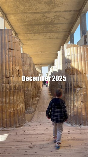 The REAL reason December has felt like a whirlwind! We flew out to Egypt for a week before Christmas 🇪🇬 Jack has been obsessed with ancient Egyptians for a long while now, and earlier this year he casually dropped it into a convo with his Grandad that it was his lifelong dream. So lo and behold Grandad booked the trip and surprised him! Definitely don’t think these kids know just how lucky they really are, but I think that will come in time❤️☺️ #egypt #dreamtrip #lifelongdream #egyptians #anci