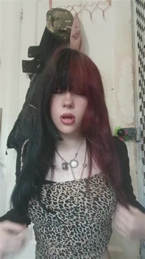 Hannah (toki hotel version🩶) (@hannah.loach)’s videos with teen idle sped up - ★ sophie ★