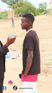 290K views · 10K reactions | Oferecendo iPhone e Tecno Pop 7-pro Para mais vídeos Siga me no YouTube https://youtube.com/@meninobondoso?si=TQuTnUNPS4I_4KVL Essas foram as questões mais fácil que eu já fiz! | Menino Bondoso | Facebook