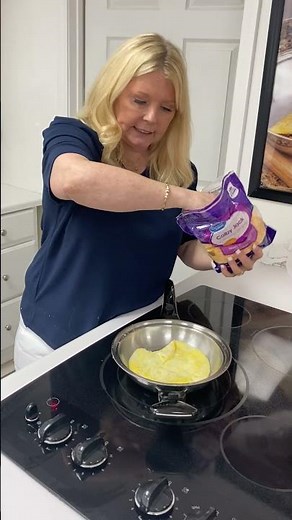 Easy. Omelet using the Saladmaster Gourmet Skillet!