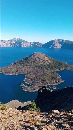 ✨ Why Is It Called Wizard Island?! ✨ In Crater Lake NP, Oregon ✨ #nature #bluewater #magic
