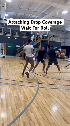 Attacking Drop Coverage Waiting For The Read & The Roll? #elite #basketball #ballislife #train