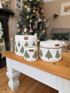 CROCHET PATTERN   VIDEO - Twinkling Trees Mosaic Crochet Baskets — 3 Nesting Sizes Storage, Gift, Plantholder, Charts Included in Pdf - Etsy
