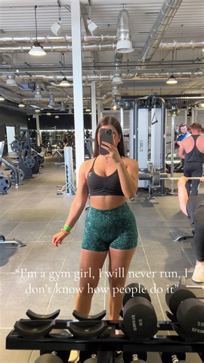 3 days ago marked 2 years since my first ever run. I ran 2.16km at average pace of 8:06/km in 18 minutes. A week ago I ran 16km at an average pace of 6:15/km. I had no idea how much running will do for me change so much 🥹🥹 #runner #gym #running #gymshark #saucony @Saucony Europe @Salomon @Saucony @myprotein @Gymshark