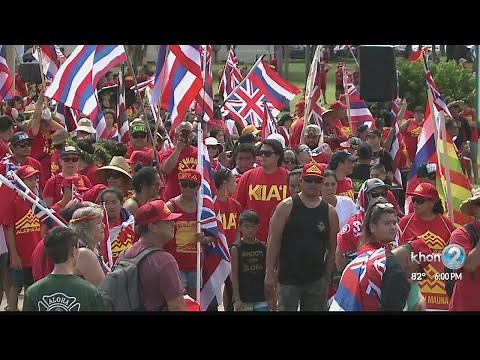 More than 10,000 march through Waikiki to support Mauna Kea and the protection of Hawaiian lands