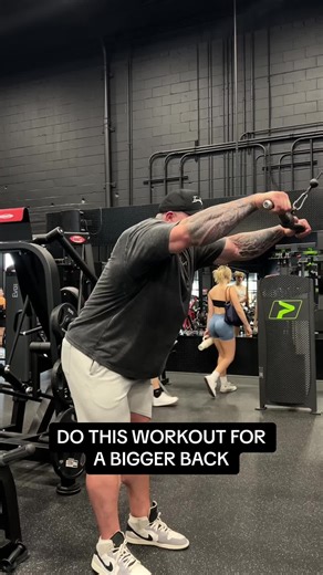 HIGH VOLUME BACK DAY - - #latsworkout #trapsworkout #trapworkout #trainharder #gymvideo #foryoup #gains #pullworkout