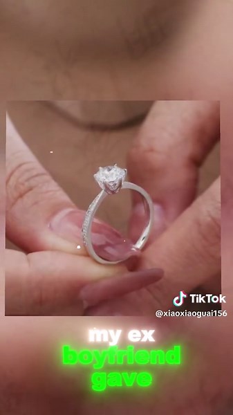 Meteorite Rock Discovery in Panama: What's Inside?