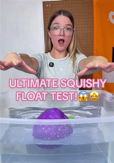 ULTIMATE SQUISHY FLOAT TEST!🫧 Do these squishies sink or float? We tested them on TikTok live with satisfying squeezes, water, and cute chaos of course!!🤩✨💖 #squishy #squishies #sensory #satisfying #squishycollection