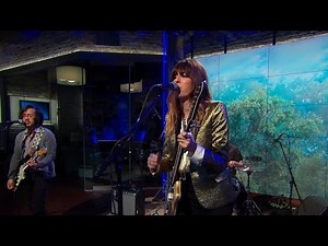 Saturday Sessions: Lou Doillon performs "Good Man"