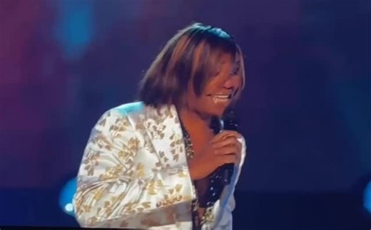 Now who approved Billy Porter to perform “Always Be My Baby” as a tribute to Mariah Carey at the 2026 MusiCares Gala… 👀 Because the Lambs were NOT consulted, the notes were fighting for their lives, and Mimi’s catalog deserves precision, not interpretation. Respectfully. To be honest… was Tori Kelly not available, chy? 😭🎤 #MusiCares2026 #MariahCarey #AlwaysBeMyBaby #BillyPorter #ToriKelly | The Melting Pot Podcast