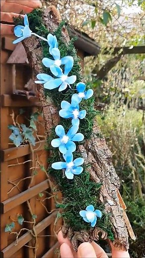 Here's how to make flowers shine 💙 #craftideas #decordiy #gluegunhacks