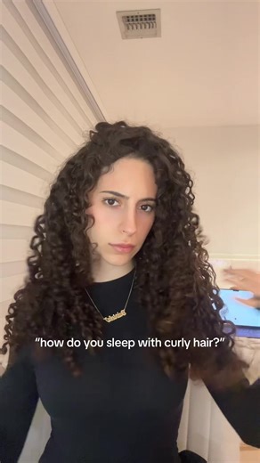 how to sleep with curly hair!!! do you use any of these?? #curls #curlyhair #bonnet #nightroutine