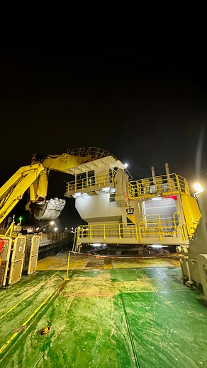 35K views · 9.9K reactions | Liebherr 995: Engineering excellence in...