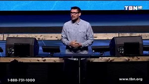 Matt and Laurie Crouch host Mark Batterson, author and lead pastor of National Community Church, TONIGHT on PRAISE...watch NOW! | TBN