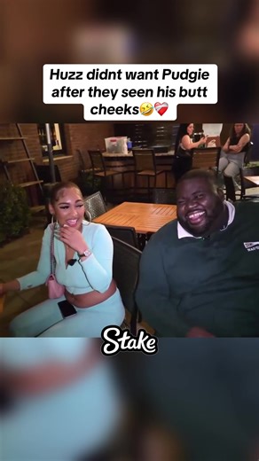 Huzz's Funny Reaction to Pudgie's Exposed Look