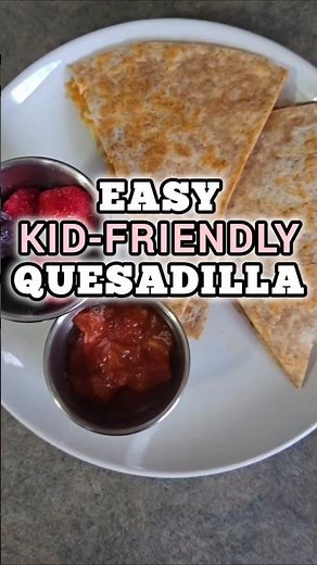 Quick Kid-Friendly Lunch Idea 🍗🫐 #easyrecipes #leftoverricerecipe #kidfriendlyfood