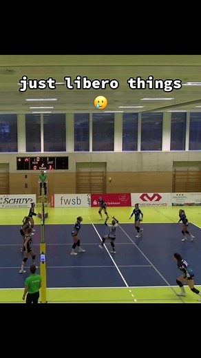 Clear case of wrong decision by the ref 🙈🤷🏼‍♀️ … Wem von euch ist’s auch schon passiert? #liberolife #libero #setter #volleyball #gameday #referee #volleyballteam #volleyballworld #volleyballplayer #teamlove #ballislife #bundesliga2 #haikyuu #germany #hessen #frankfurt #badsoden #fyp #foryou #fypシ