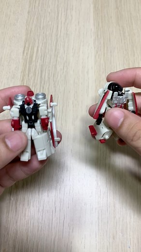 82K views · 1.3K reactions | Unleashing Botropolis: Transformers Earthrise Blast Master and Fuzer. #Transformers #Earthrise #Botropolis #BlastMaster #Fuzer #TransformersCollectors #ToyPhotography #TransformersFans #BotFans #Hasbro #RetroToys #Collectibles #ToyReview #ClassicToys #Collectibles #ActionFigures #Unboxing #Toys #Review | Chopper’s Toys | Facebook