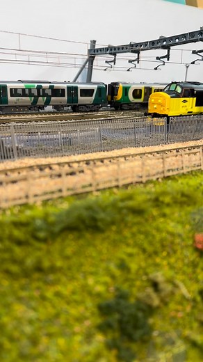 327 reactions · 4 comments | A @bachmanneurope class 37 pulling the new Bachmann mk2s in network rail with built in lighting they are a stunning model on another note I have 3 Hornby mk2 in network railway for sale  #bachmann #networkrail #class37 #modeltrain #fyp | Lakeside Parkway Model Railway | Facebook