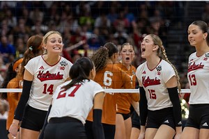 Nebraska Volleyball's Andi Jackson, Campbell Flynn & others react to Keri Leimbach's prom highlights