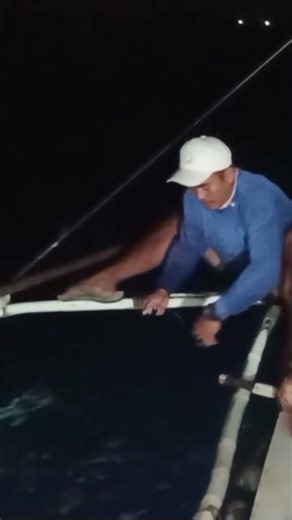 Catching Huge Yellowfin tuna #traditionalfishing #fishing