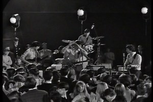 #OnThisDay in 1966, Keep On Running hit #1 in the UK and stayed there for three weeks. Here's the Spencer Davis Group performing the song live on Germany's 'Beat Beat Beat' TV show in July of '66. | Steve Winwood