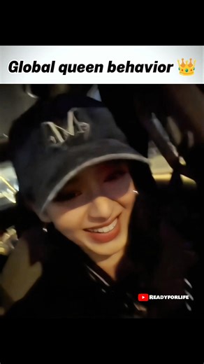 Aria vibing to Chammak Challo with her manager 🇮🇳😭 #xin #aria #kpop #fyp