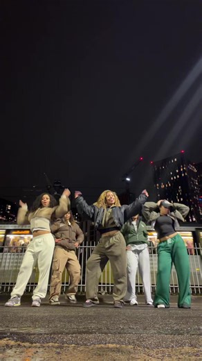 valerieeee🙂‍↔️dc@chucky gon wild | valerie dance