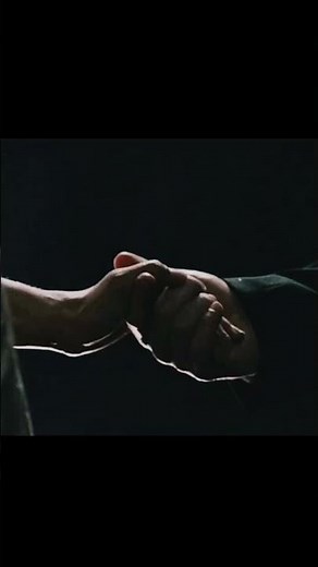 Holding Hands: A Couple's Connection|🥰❤️ #couple #love #shortsfeed #shortvideo