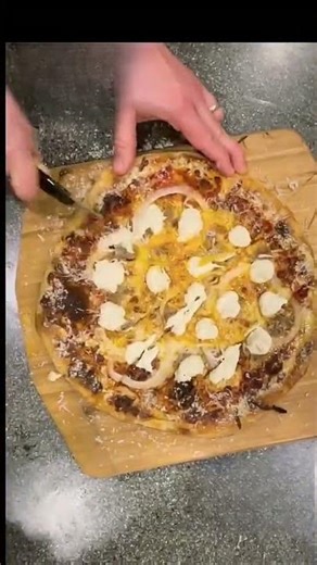 Pizza Cutter #cutpizza #pizzacutter #onlyplains #homemade #plainpizza