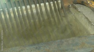 Polyethylene recycling process for secondary use