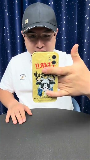 Master This Enchanting Alien Hand Sign