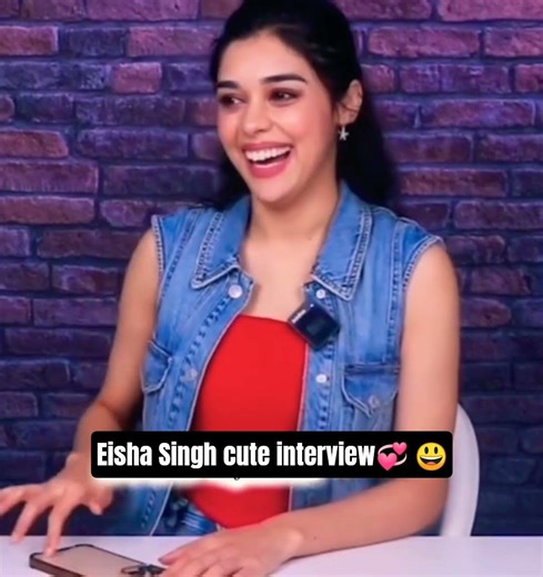 eisha Singh cute interview😃😃😃💞new viral short video#