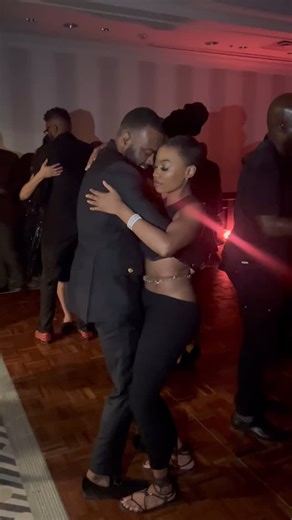 They call them Haitian women and we do this movement with our hips called « Gouyad » with men but as friends 😏 then we say thank you for the dance and well I TEACH IT 🤷🏾‍♀️😏 LOS ANGELES, I’m finally coming! This Saturday, May 3rd at 4:00 PM Use code KONPA for 20% OFF #KonpaWithBev #BevFlowers #LADanceScene #LosAngelesEvents #DanceClassLA #NorthHollywoodVibes #AfroCaribbeanDance #HaitianCulture #LADancers #WaistlineActivated #GouyadVibes #LALovesDance #ExploreLA #ThingsToDoInLA #DanceReels #S