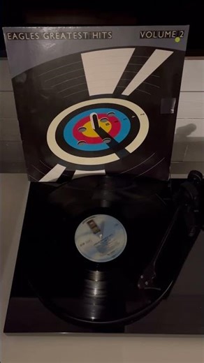 Eagles – Greatest Hits Volume 2 (1982) #vinyl #vinyloftoday #vinylrecords #vinylreview