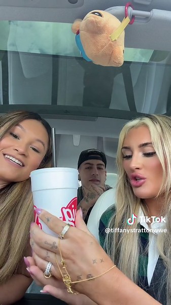 Reviewing swig drinks! | Swig Review