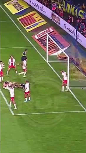 Milton Gimenez's goal for Boca: Hand or back? 😱 #bocajuniors #huracan #gimenez