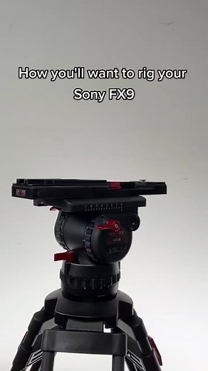 FX9 camera kit, shoulder mounts and handles designed with our patented push-button technology ⭕ . . . . . . . . . . #cameraman #shapewlb #shaperig #sonyfx9 #sonyfx9build #cameraoperator