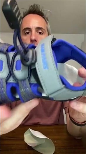 Features: Hook and Loop Straps