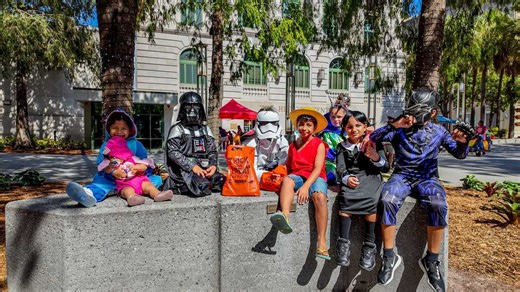 Trick or Treat Safe Zone, Halloween activities at the Orange County Library System