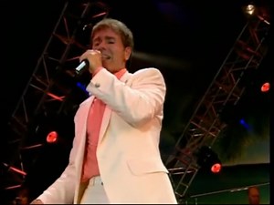 1.6K views · 82 reactions | Dreamin’ by Cliff Richard... Watch the MV in full here: https://oldies-gold.greatestoldiessongs.org/dreamin-by-cliff-richard/?utm_source=facebook&utm_medium=horeel&utm_campaign=besthitsoldiesgoldclassicsongsever | Best Hits Oldies Gold Classic Songs Ever | Facebook